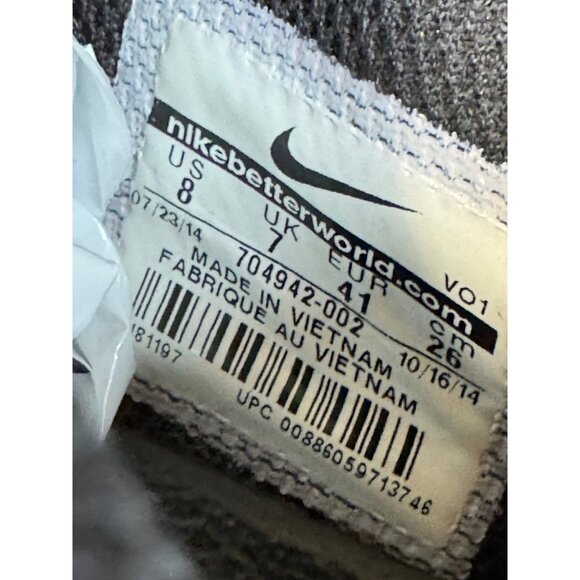 Mens 8 Nike Kobe Mentality Triple Black Athletic Basketball Sneakers 704942-002 - Picture 9 of 9